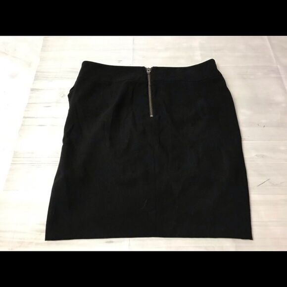 Helmut Lang Black Skirt. Sz P - Picture 3 of 4